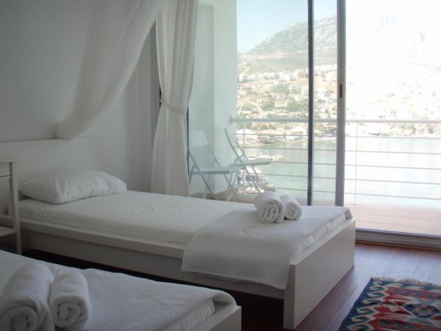 Reyhan Hotel Karaburun  Cameră foto
