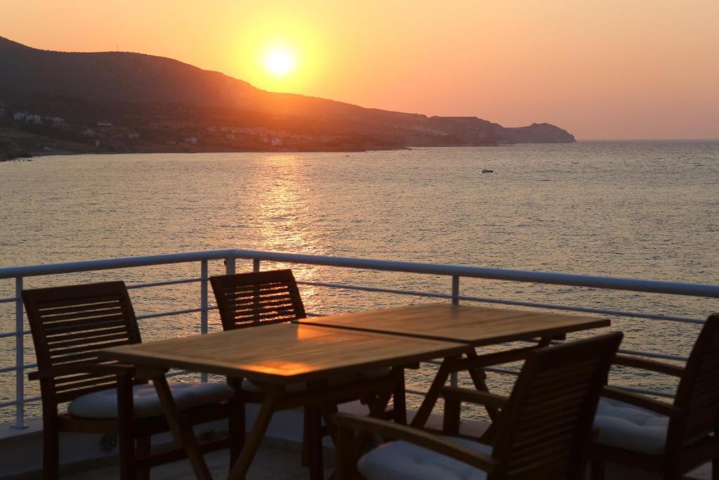 Reyhan Hotel Karaburun  Exterior foto