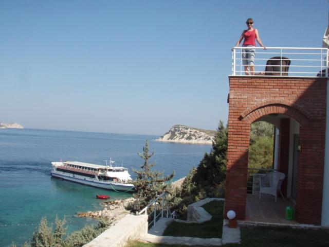 Reyhan Hotel Karaburun  Exterior foto
